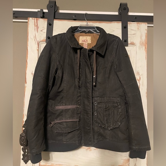The Buckle BKE Woman’s Winter Jacket size XL w/removable hood & faux fur collar - Picture 7 of 8